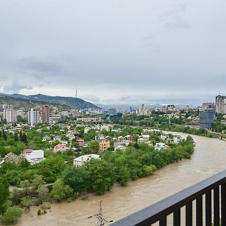 Apartment By The River Tbilisi Buitenkant foto