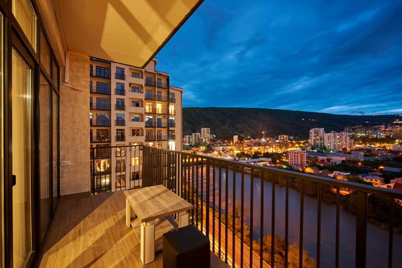 Apartment By The River Tbilisi Buitenkant foto