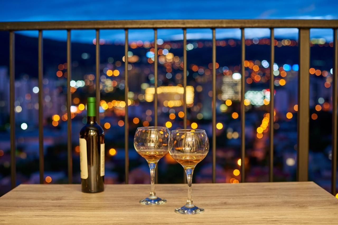 Apartment By The River Tbilisi Buitenkant foto